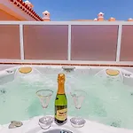Penthouse With Jacuzzi By Dream Homes Tenerife * Puerto de Santiago